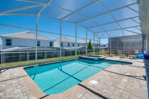 Magical Large Home W Private Pool Free Water Park
