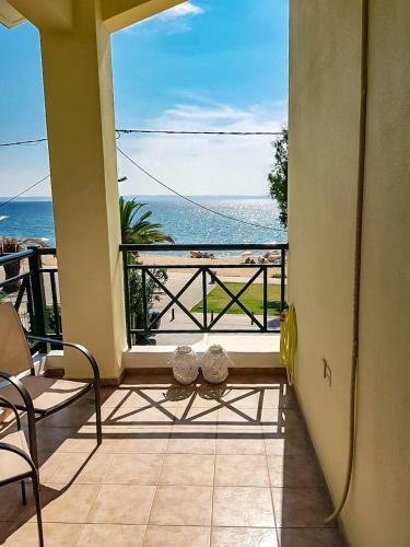 Seafront Privilege House Nikiti Beach