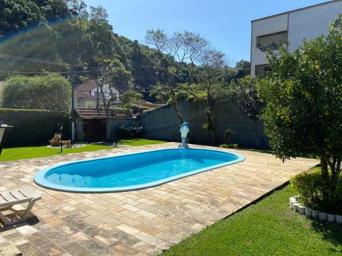 Casa Agrad�vel Com Piscina E Lareira