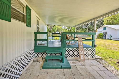 Cozy Zephyrhills Home With Large Yard And Deck!