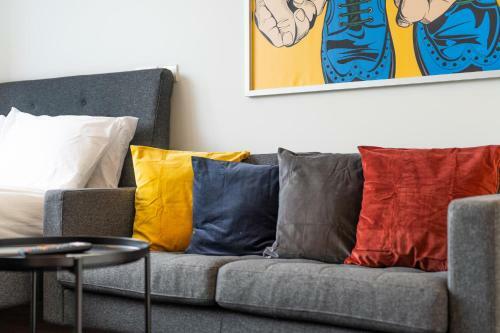 Luxury Apartments - Heathrow Airport - Free Parking