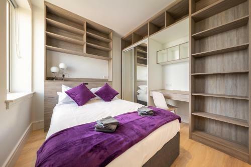 Luxury Apartments - Heathrow Airport - Free Parking