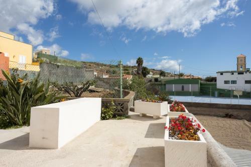 House Maye, With Terrace, Parking, Views And Bbq