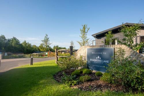 Saffron Lodge, 24 Roadford Lake Lodges