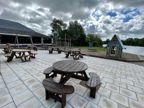 Spring Lodge