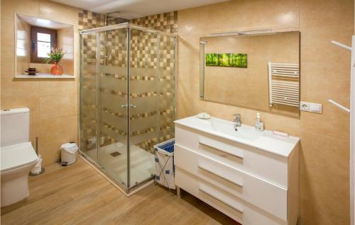 Nice Home In B�rcena De Ebro With Wifi And 4 Bedrooms