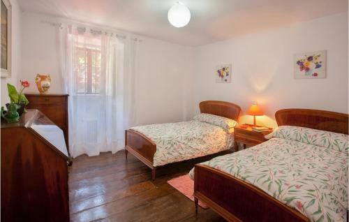 Nice Home In B�rcena De Ebro With Wifi And 4 Bedrooms