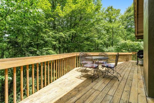 Twin Creeks Cabin