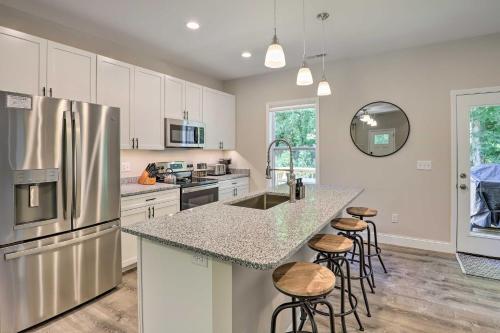 Gorgeous Asheville Home - 6 Mi To Downtown!