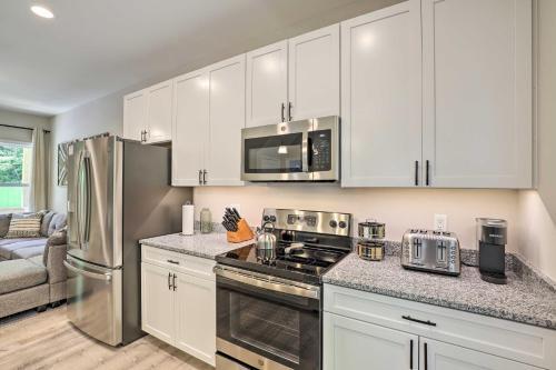 Gorgeous Asheville Home - 6 Mi To Downtown!