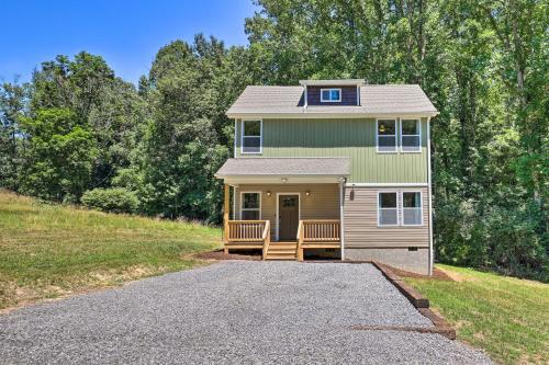 Gorgeous Asheville Home - 6 Mi To Downtown!