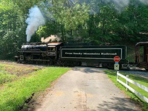 Buckner?s Getaway! Close To Town, Lake And River!