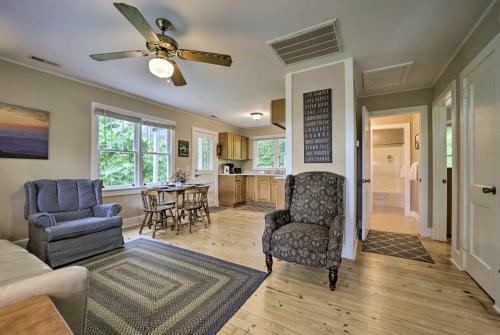 Enchanting Bryson City Cottage With Mtn Views!