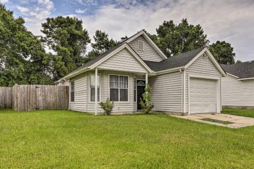 Lovely Jacksonville Home With Backyard And Patio!