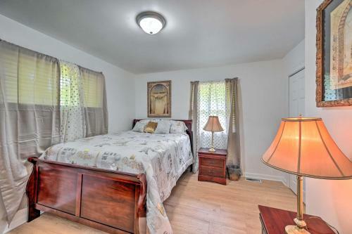 Quaint Greensboro Home Less Than 4 Mi To Downtown!