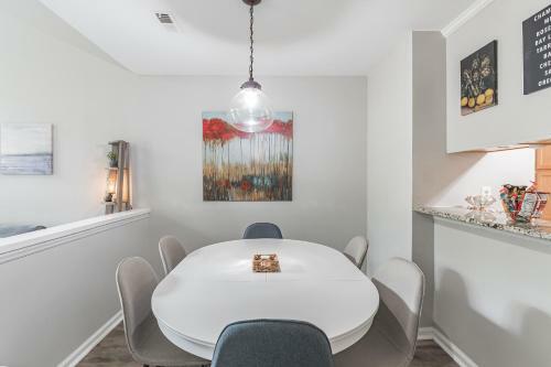 Apartamento Modern Cozy Townhome