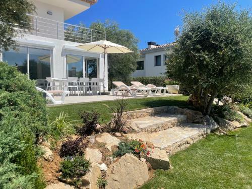 Villa Monturiol