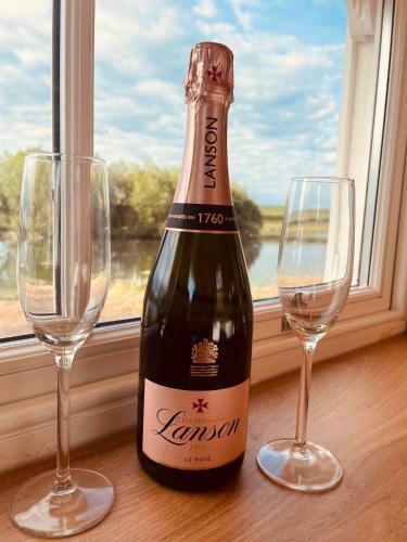 East Learmouth Lakeside Lodges