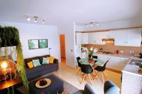 Apartamento Cozy Appartment With Beautiful View On Cliffs/sea.