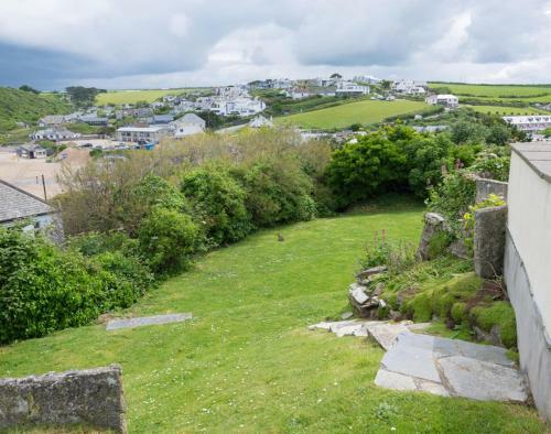 Pentire View 3