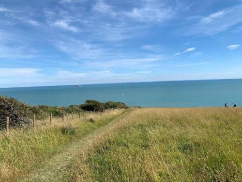 Lovely 3-bed Chalet In St Margaret's At Cliffe