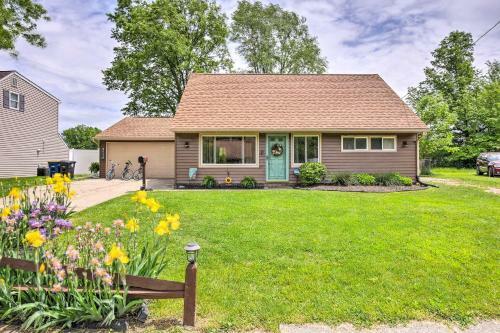 Ashtabula Home Near Walnut Beach And Eateries!