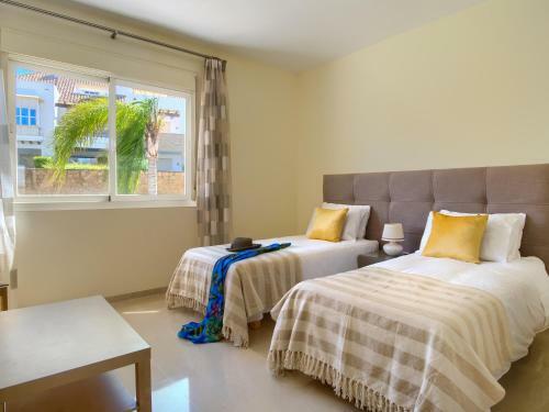 Apartamento 41 La Cala Golf, Beautiful 2 Bedroom Townhouse