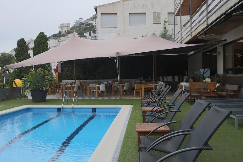 Canyelles Playa Hotel