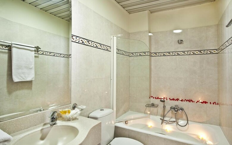 Hotel Golden City