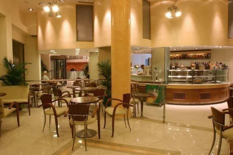 Hotel Golden City