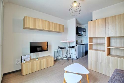 Apartamento Studio Tr�s R�cent Au C?ur Des Minimes