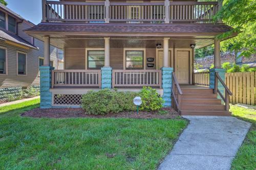 Cleveland Apartment, Walk To Lincoln Park!