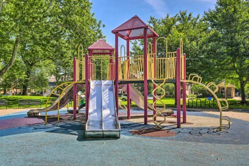 Cleveland Apartment, Walk To Lincoln Park!