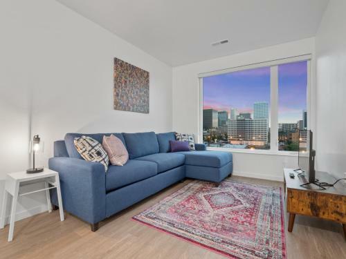 Apartamento Modern Condo With Free Parking - 512