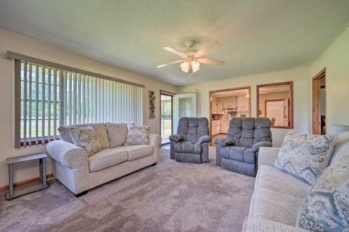 Charming Clayton Home About 4 Mi To Sardis Lake!