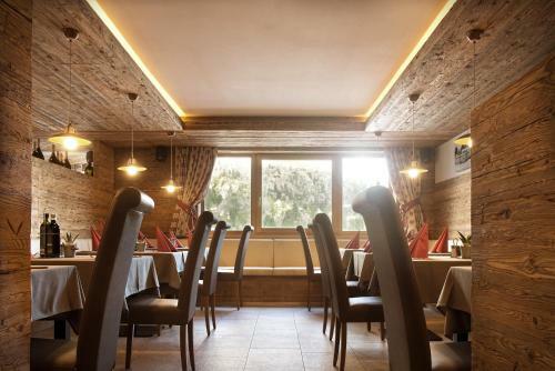 Hotel Passo Sella Dolomiti Mountain Resort