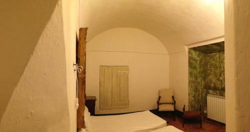 Castello Sannazzaro B&B