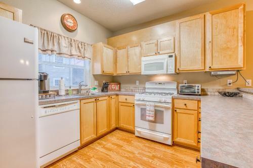 Collins Lake Condo