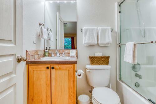 Collins Lake Condo