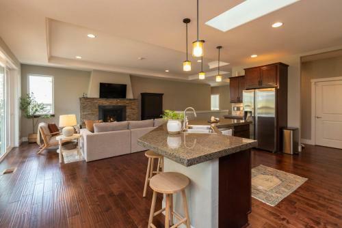 River View Retreat