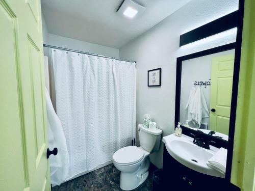 Mirror Lake Pet Friendly Walk To Lake And Dwtn Full Kitchen