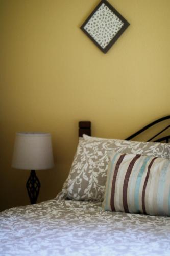 Fernwood Sanctuary: Relax W/ Weed, Wine, & Nature.