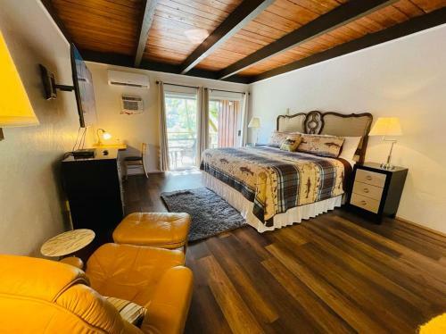 Hotel Riverfront Lodging