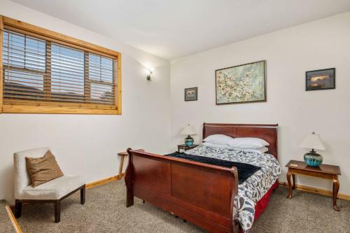 Cedar Lodge At Rockaway