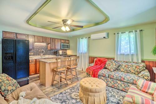 Tamaqua Apartment With Fire Pit And Gas Grill!