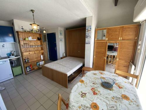 Apartamento Studio Le Grau D'agde, 1 Pi�ce, 4 Personnes - Fr-1-423-255