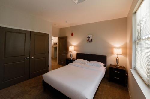 Chic Modern 3br Apartment In Oak Hill By Stay Gia