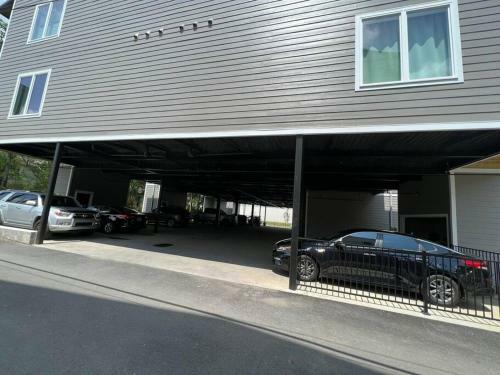 New Elegant Modern Condo Chattanooga 9