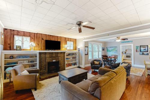 Chattaboogie Bungalow