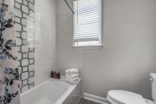 The Casalita Casita- Mins To Everything